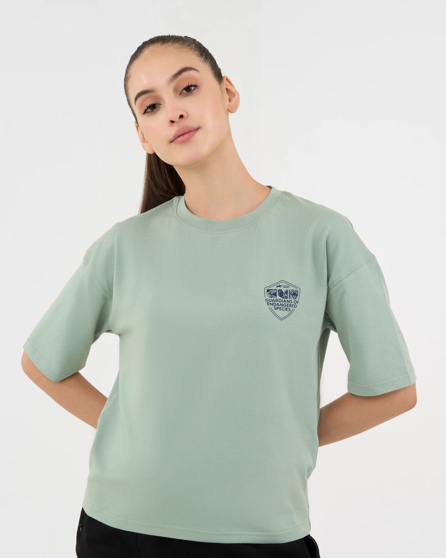 DISCOVERY Women's Blue Whale Graphic Tee - Ice Green (DIS25W1TS02-048)