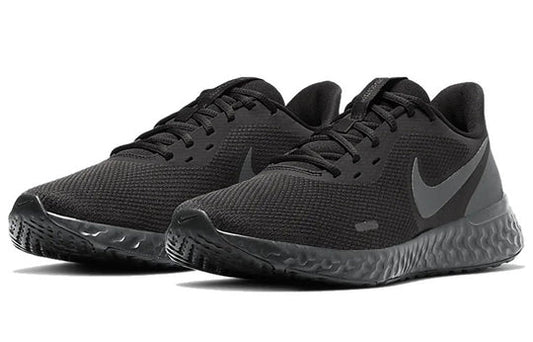 NIKE REVOLUTION 5 SHOES