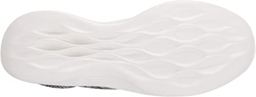 SKECHERS DYNAMIC SHOES