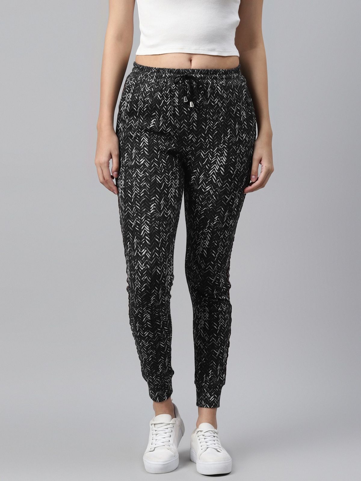 I AM FOR U CAMOUFLAGE CROPPED 10261
