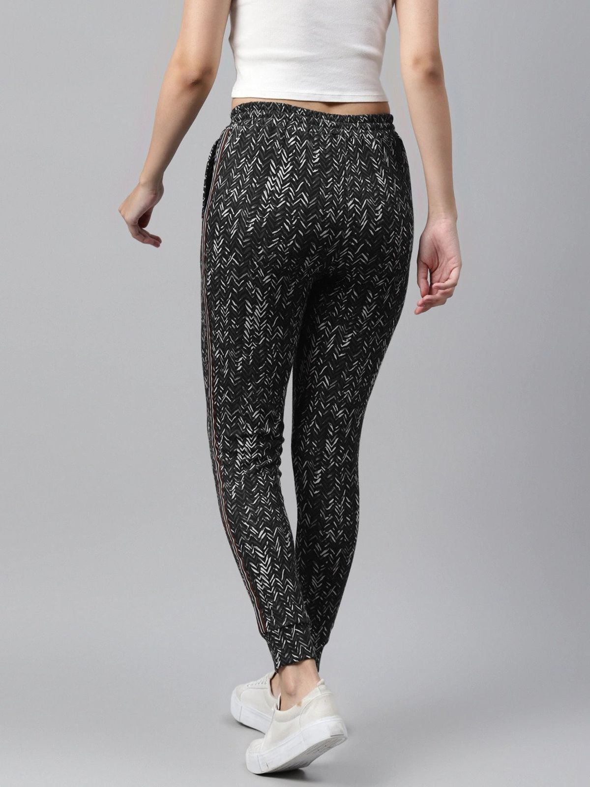 I AM FOR U CAMOUFLAGE CROPPED 10261