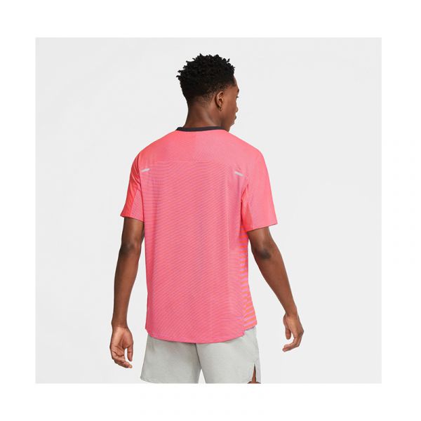 NIKE TSHIRT -CU6057-551