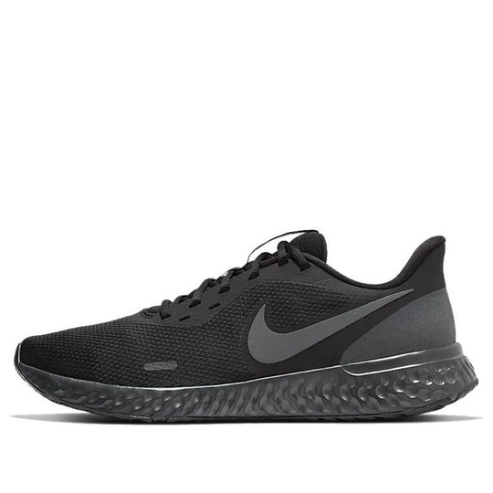 NIKE REVOLUTION 5 SHOES